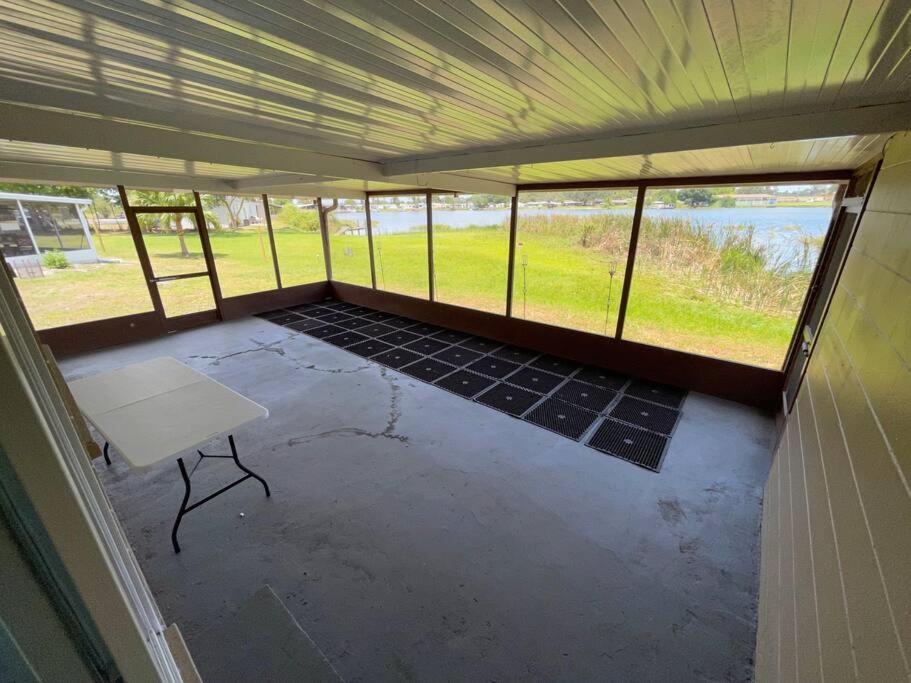 Lakeside Retreat - 3 Bedroom, 2 Bathroom House By The Lake 레이크랜드 외부 사진