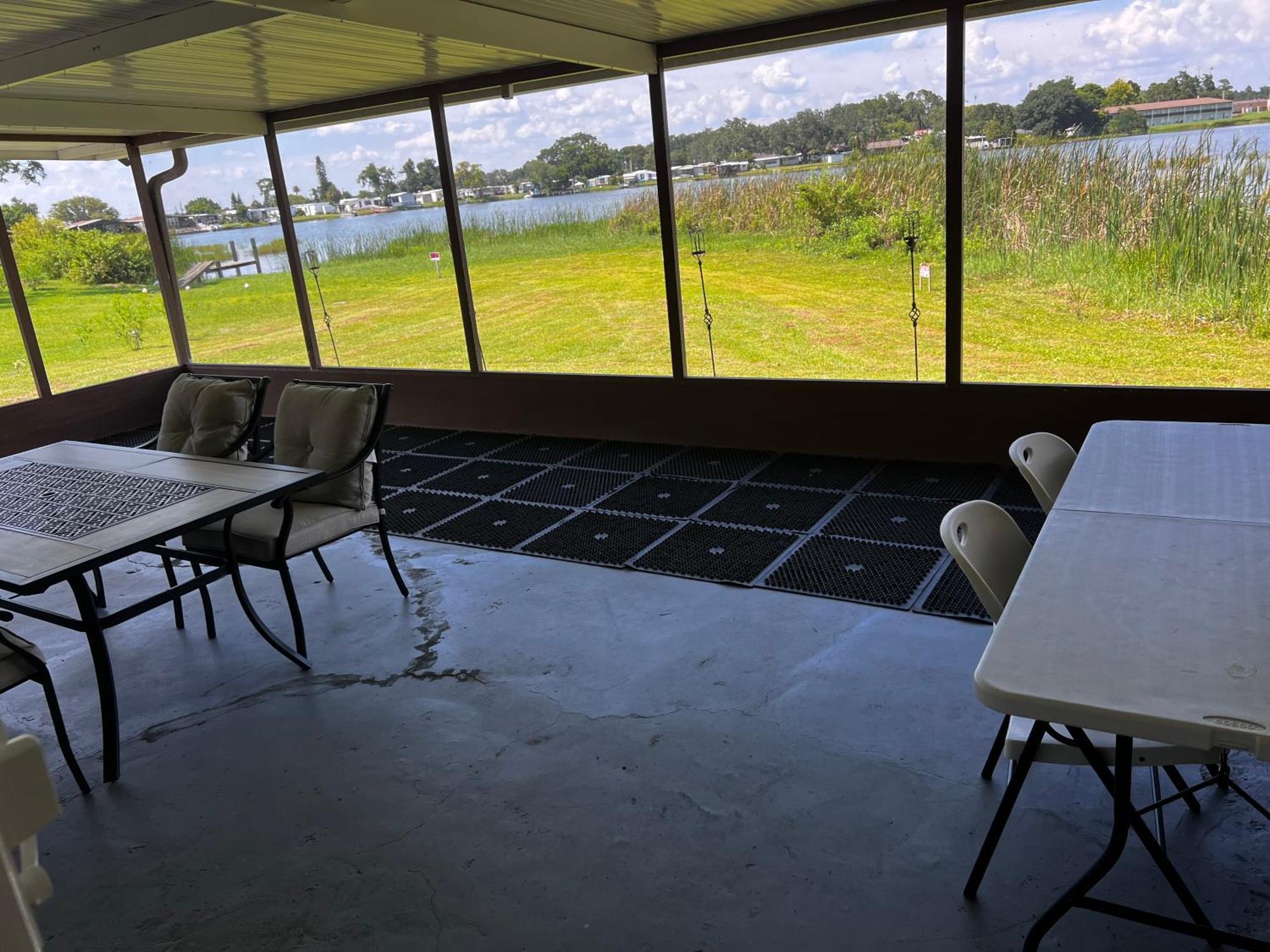 Lakeside Retreat - 3 Bedroom, 2 Bathroom House By The Lake 레이크랜드 외부 사진